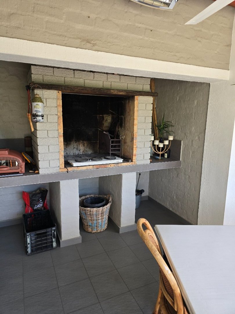 4 Bedroom Property for Sale in Zevendal Western Cape